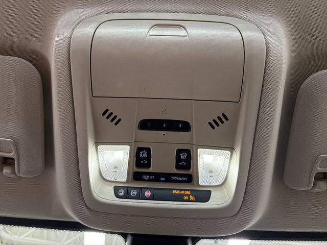 Used 2021 GMC Acadia Denali w/ Denali Ultimate Package AWD/4WD image 22