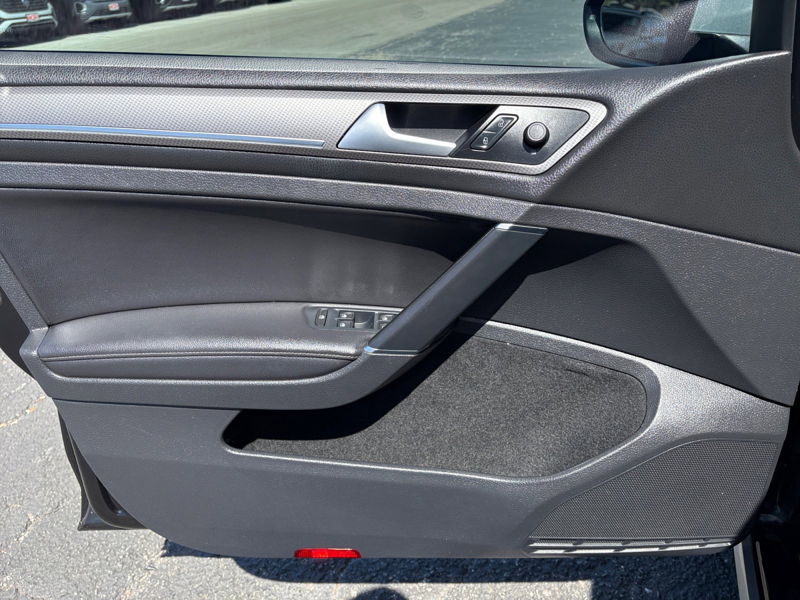 Used 2017 Volkswagen Golf Alltrack SE image 26