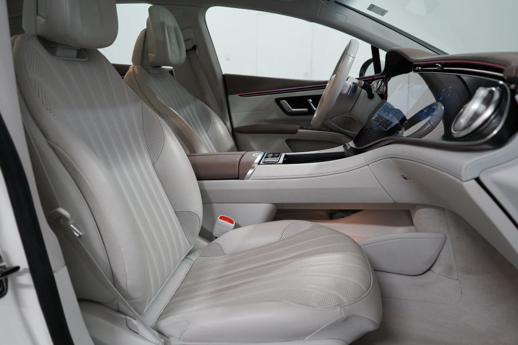 Used 2023 Mercedes-Benz EQS 580 4MATIC Sedan image 23