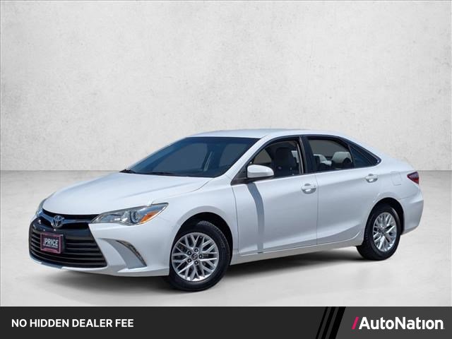 Used 2016 Toyota Camry LE FWD image 1