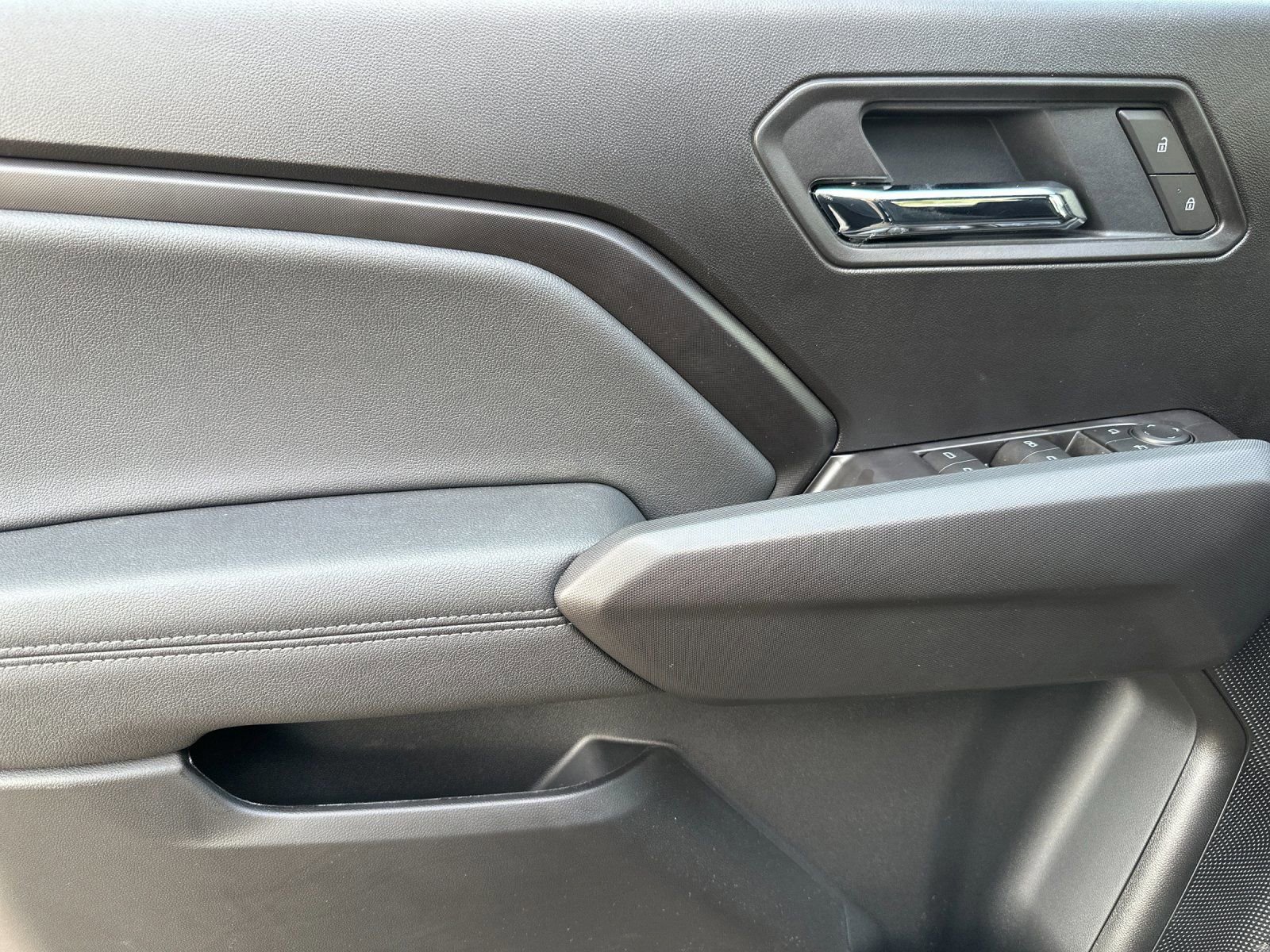 Used 2026 GMC Canyon Elevation RWD image 11
