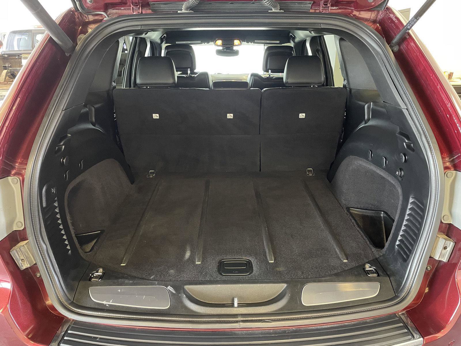 Used 2017 Jeep Grand Cherokee Limited image 42