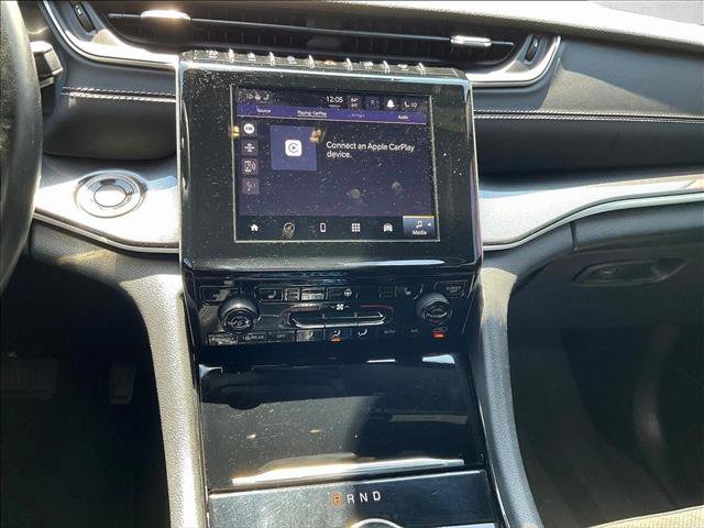 Used 2022 Jeep Grand Cherokee L Laredo RWD image 21