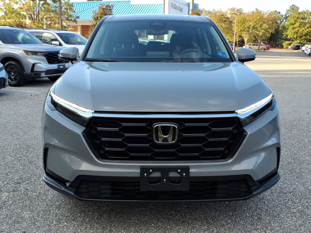Used 2024 Honda CR-V LX image 2