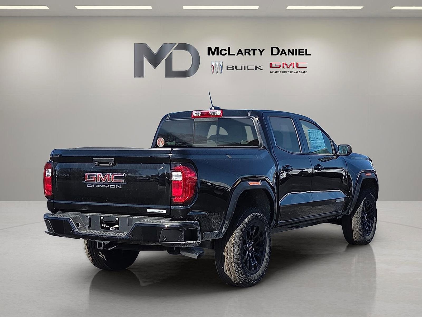 New 2026 GMC Canyon Elevation w/ Convenience Package image 5