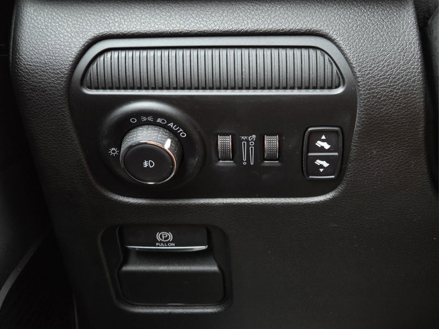 Certified 2022 Jeep Wagoneer Series II AWD/4WD image 19