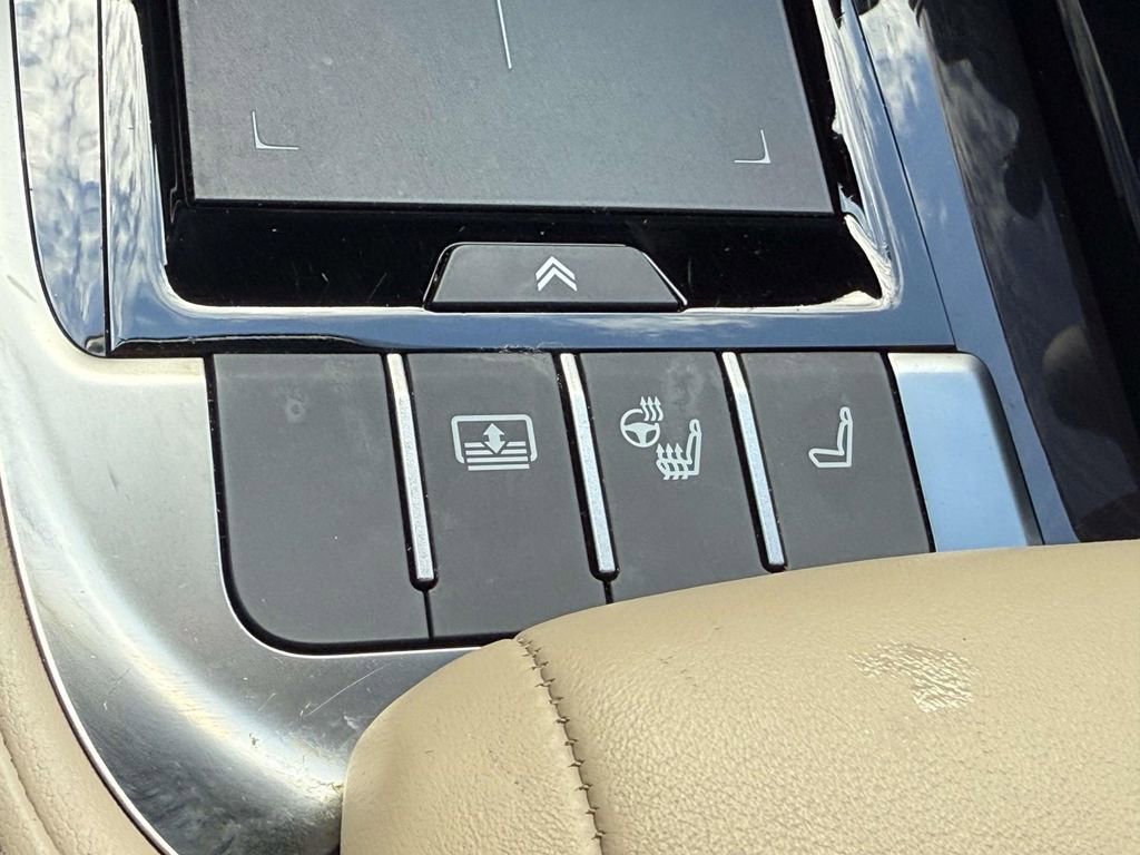 Used 2022 Lexus LS 500 AWD image 23