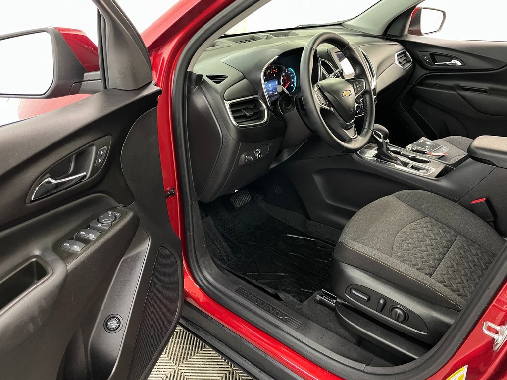 Used 2024 Chevrolet Equinox LT w/ LPO, Floor Liner Package image 20