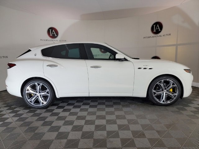 Used 2023 Maserati Levante GT image 4