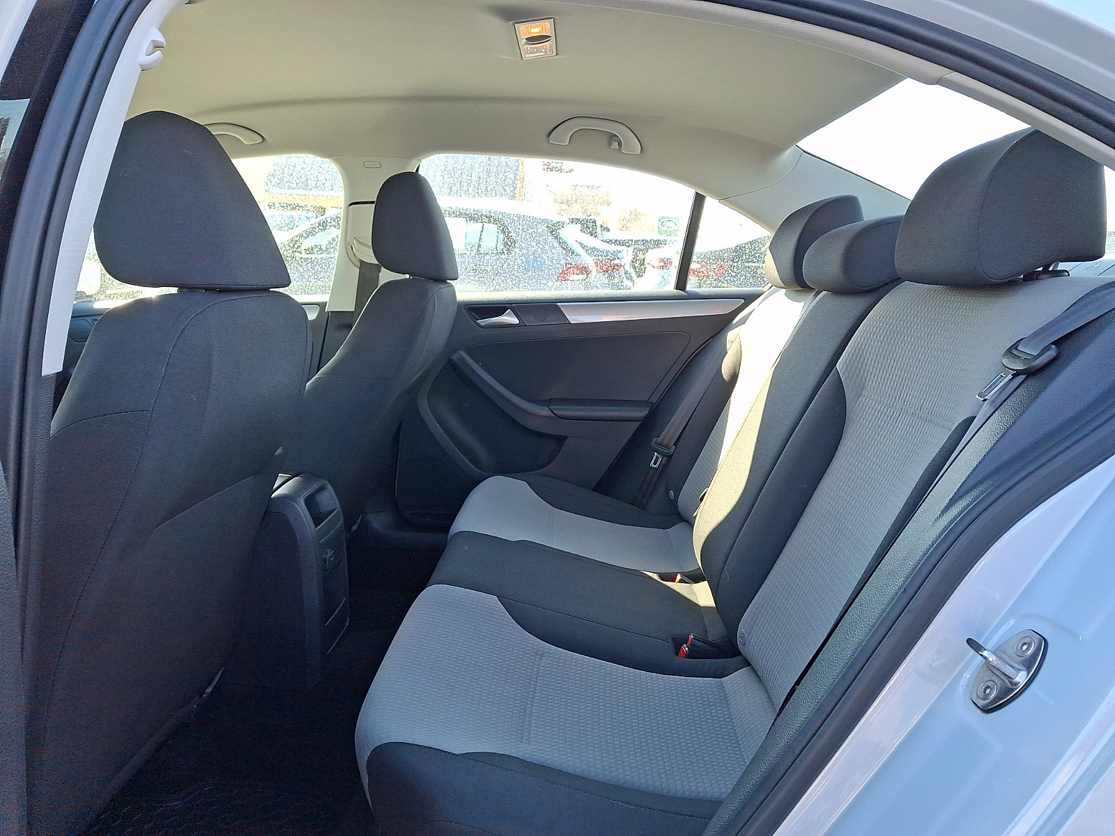 Used 2017 Volkswagen Jetta S image 10