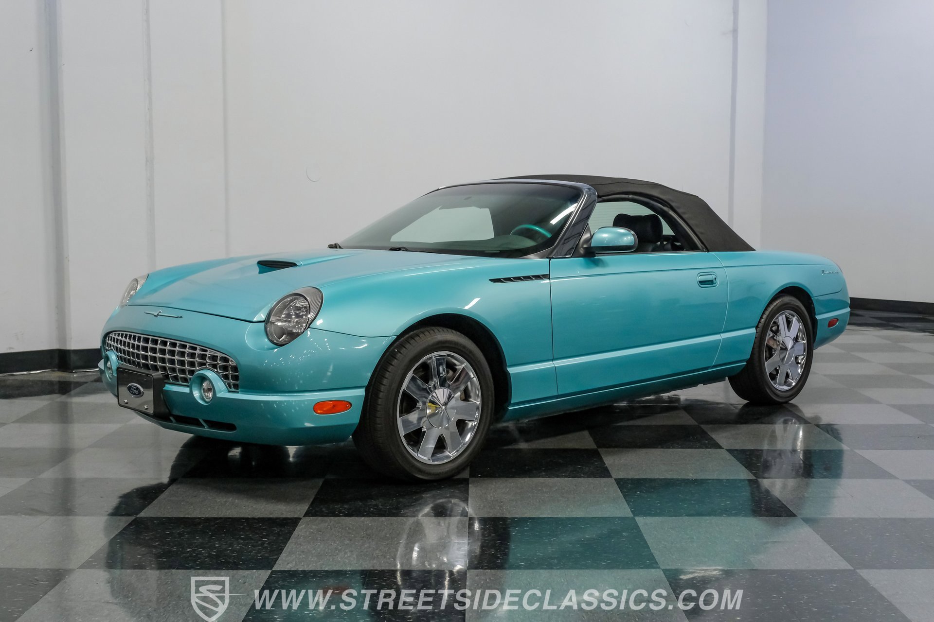 Used 2002 Ford Thunderbird RWD image 19