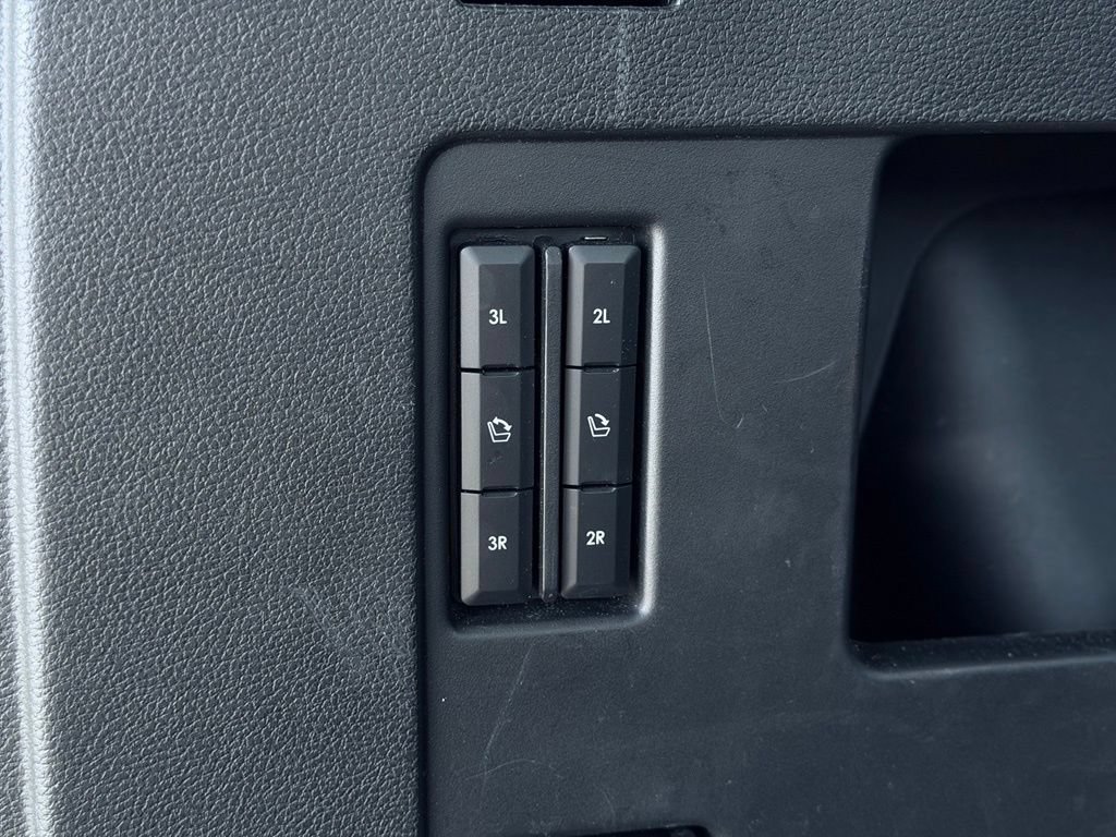 Used 2019 Lincoln Navigator L Reserve AWD/4WD image 15