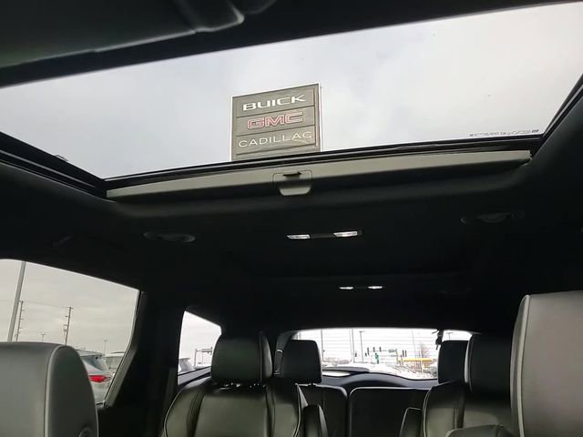 Certified 2023 Buick Enclave Avenir w/ Avenir Technology Package image 21