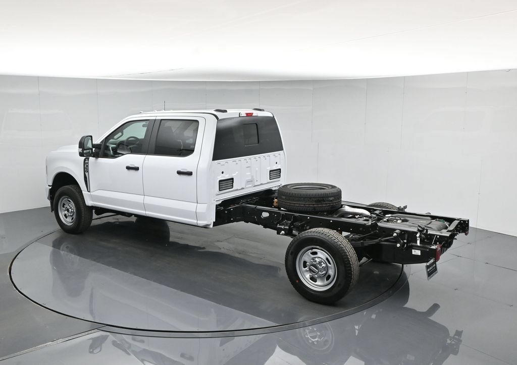 New 2026 Ford F350 XL w/ XL Chrome Package AWD/4WD image 38