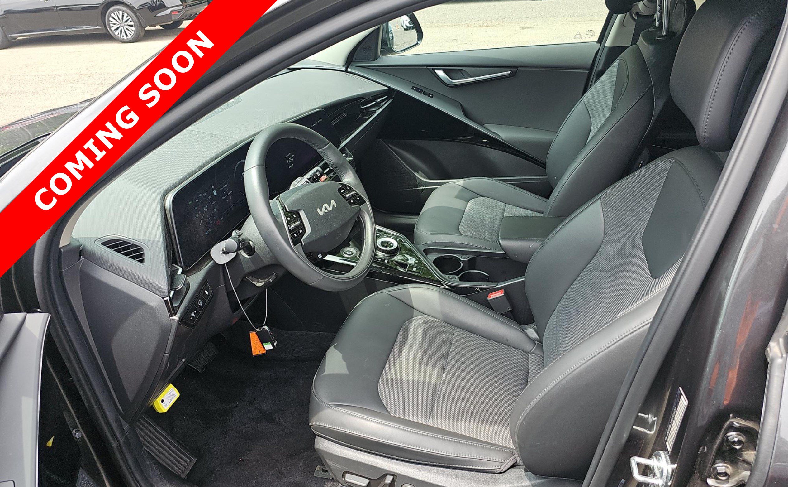 Used 2024 Kia Niro Wind w/ Wind Preserve Package FWD image 6