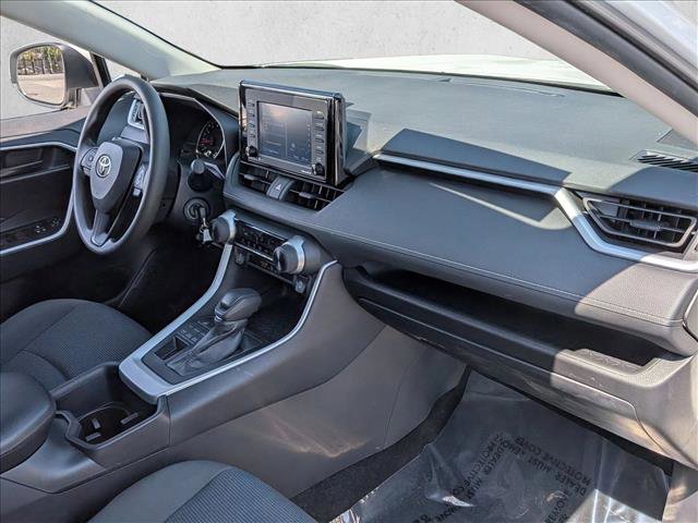 Used 2022 Toyota RAV4 LE AWD/4WD image 23