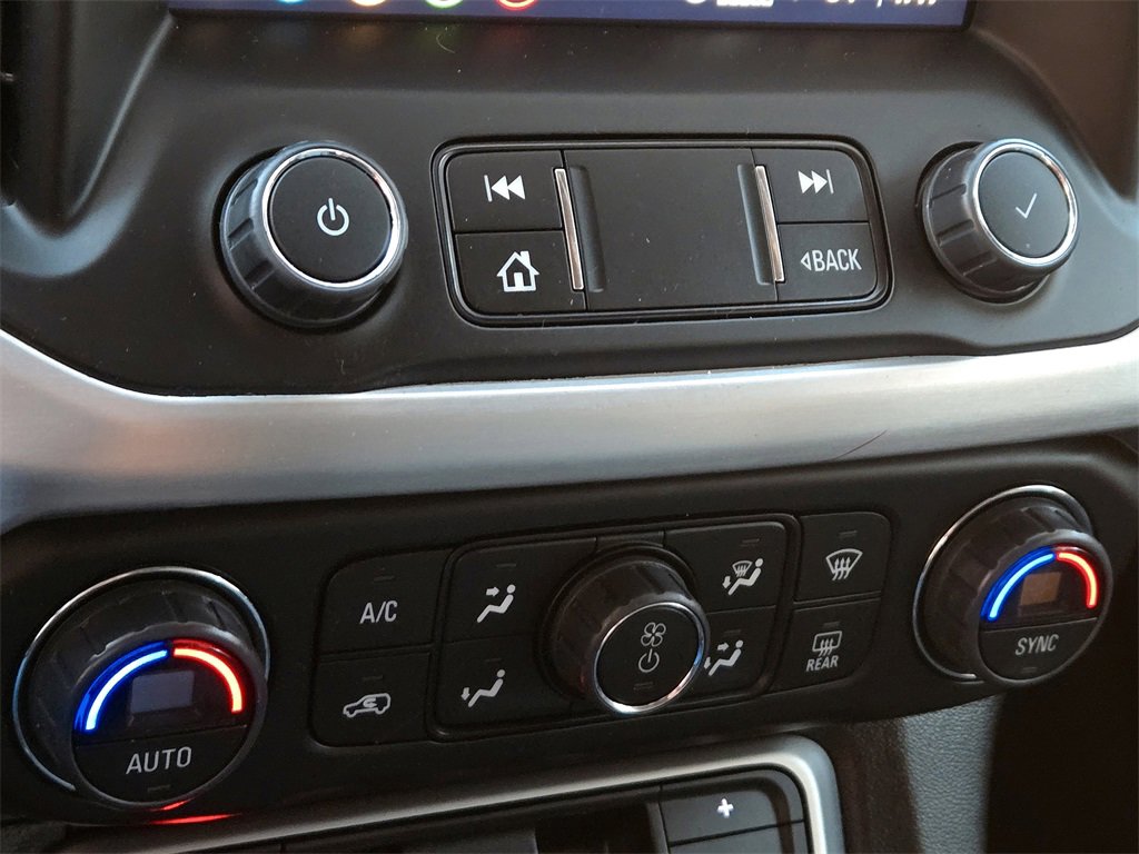 Used 2023 GMC Acadia SLT image 20