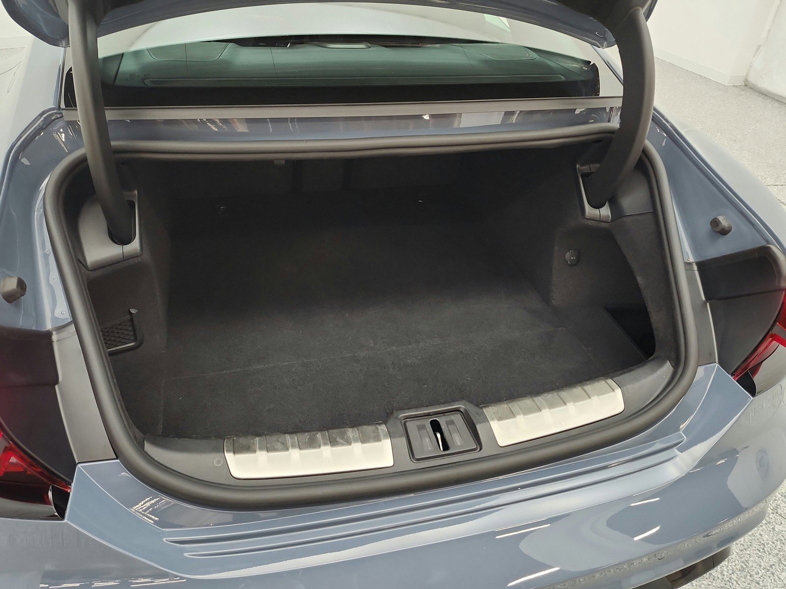 Used 2022 Audi e-tron GT Premium Plus image 19