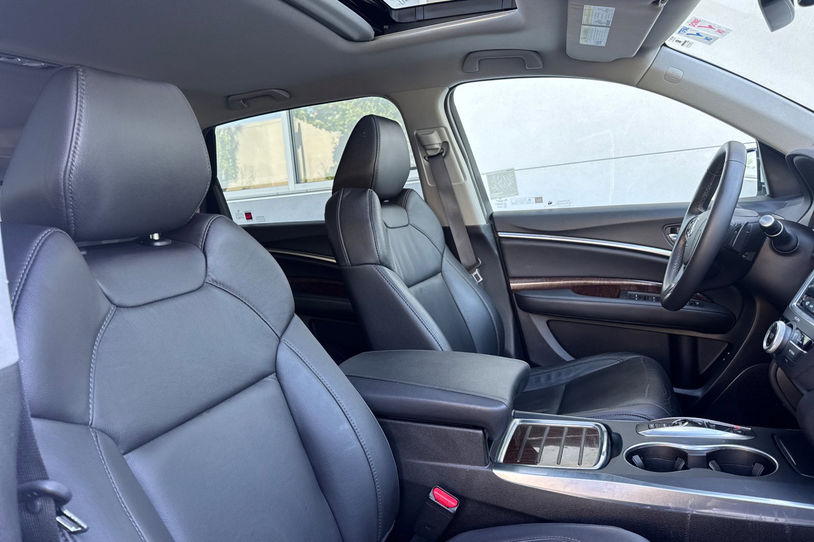 Used 2020 Acura MDX FWD image 30