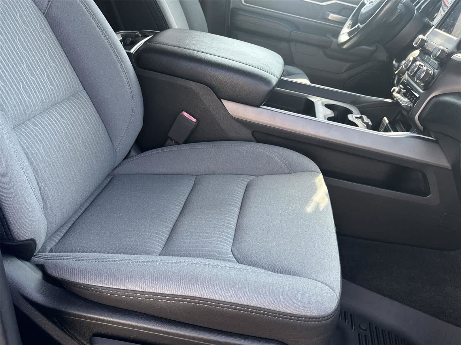 Used 2020 RAM 1500 Big Horn AWD/4WD image 17