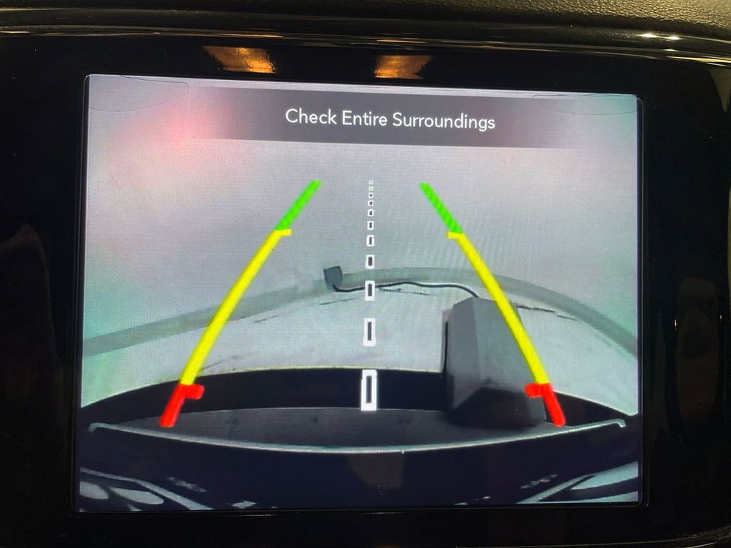 Used 2020 Jeep Grand Cherokee Limited w/ Luxury Group II AWD/4WD image 4