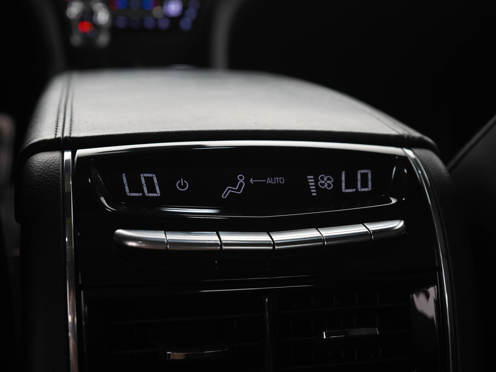 Used 2019 Cadillac CT6 V w/ Driver Assist Package AWD/4WD image 17