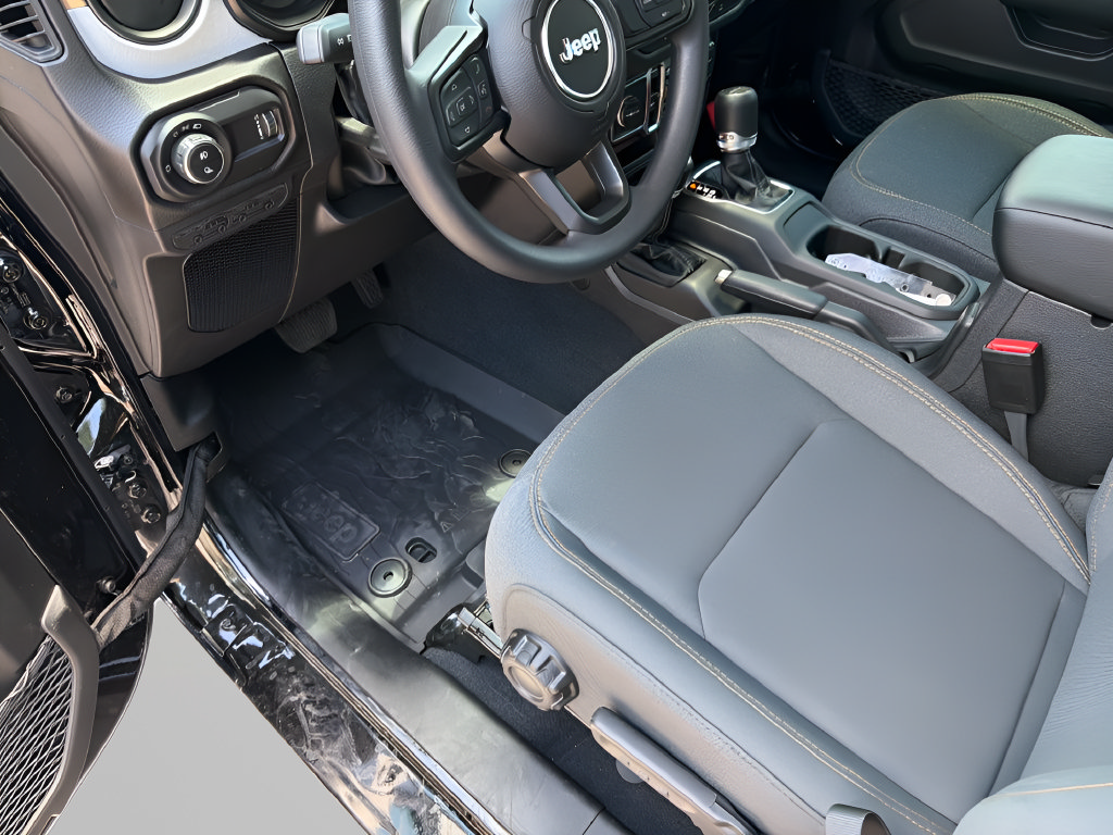 New 2026 Jeep Gladiator Sport AWD/4WD image 18