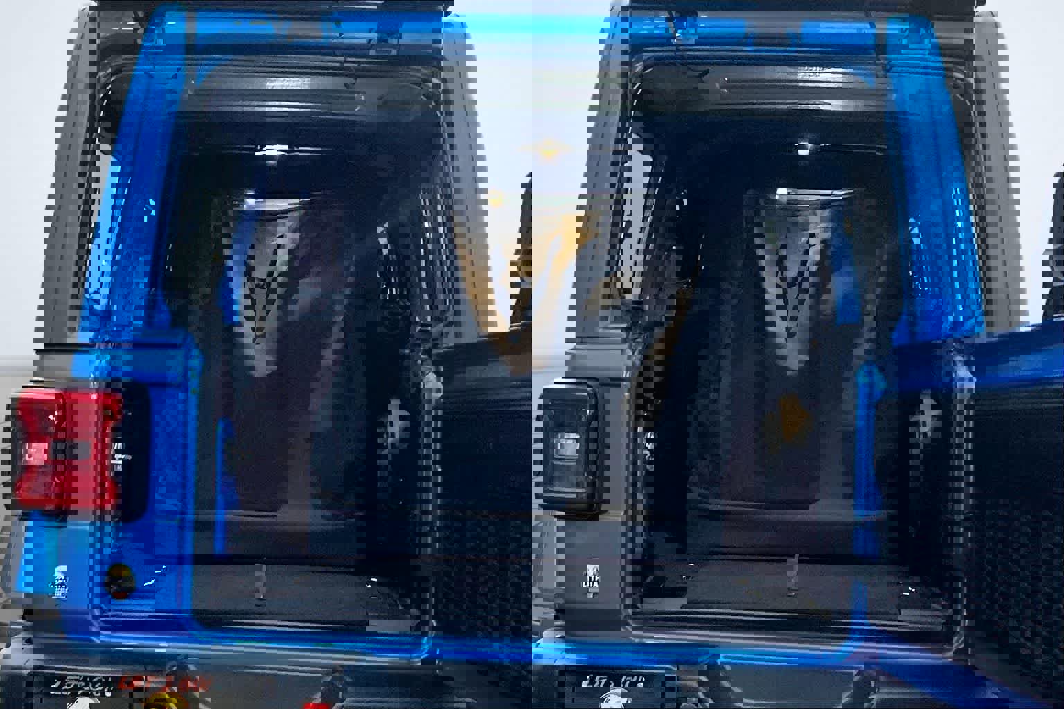 Used 2025 Jeep Wrangler Unlimited Rubicon image 19