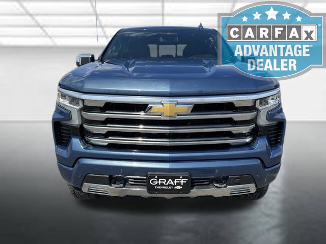 Used 2024 Chevrolet Silverado 1500 High Country w/ Z71 Off-Road Package AWD/4WD image 4