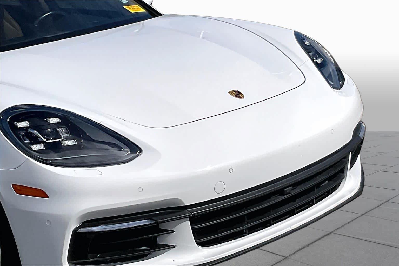 Used 2018 Porsche Panamera 4 AWD/4WD image 26