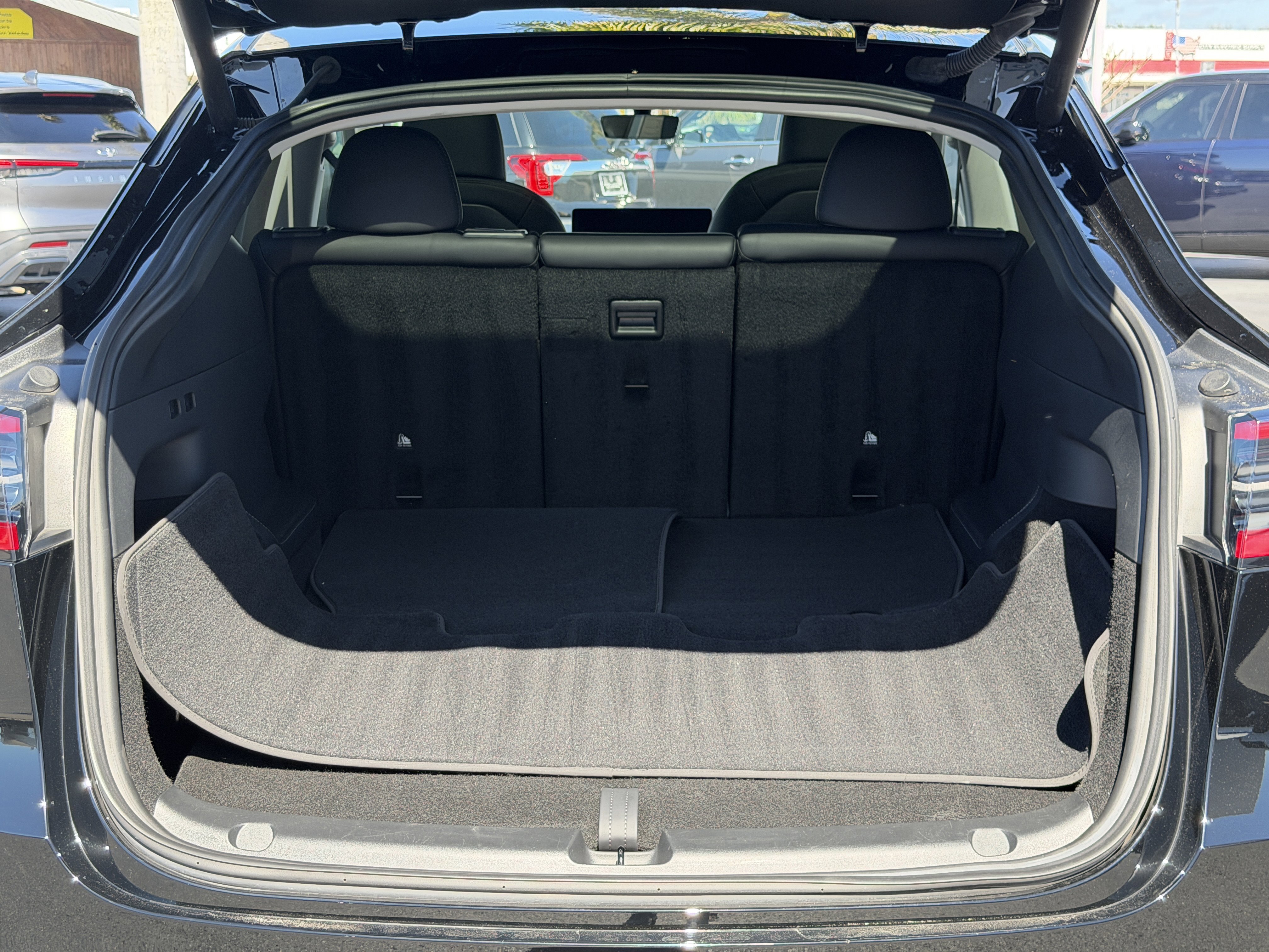 Used 2023 Tesla Model Y Long Range image 10