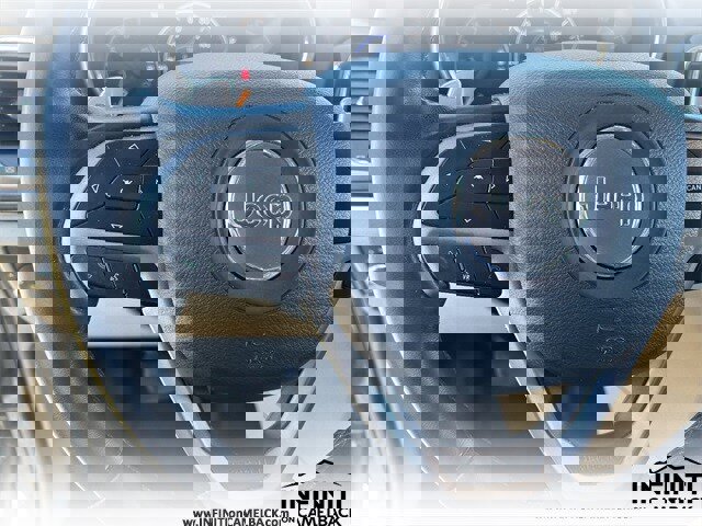 Used 2019 Jeep Grand Cherokee Limited w/ Luxury Group II image 25