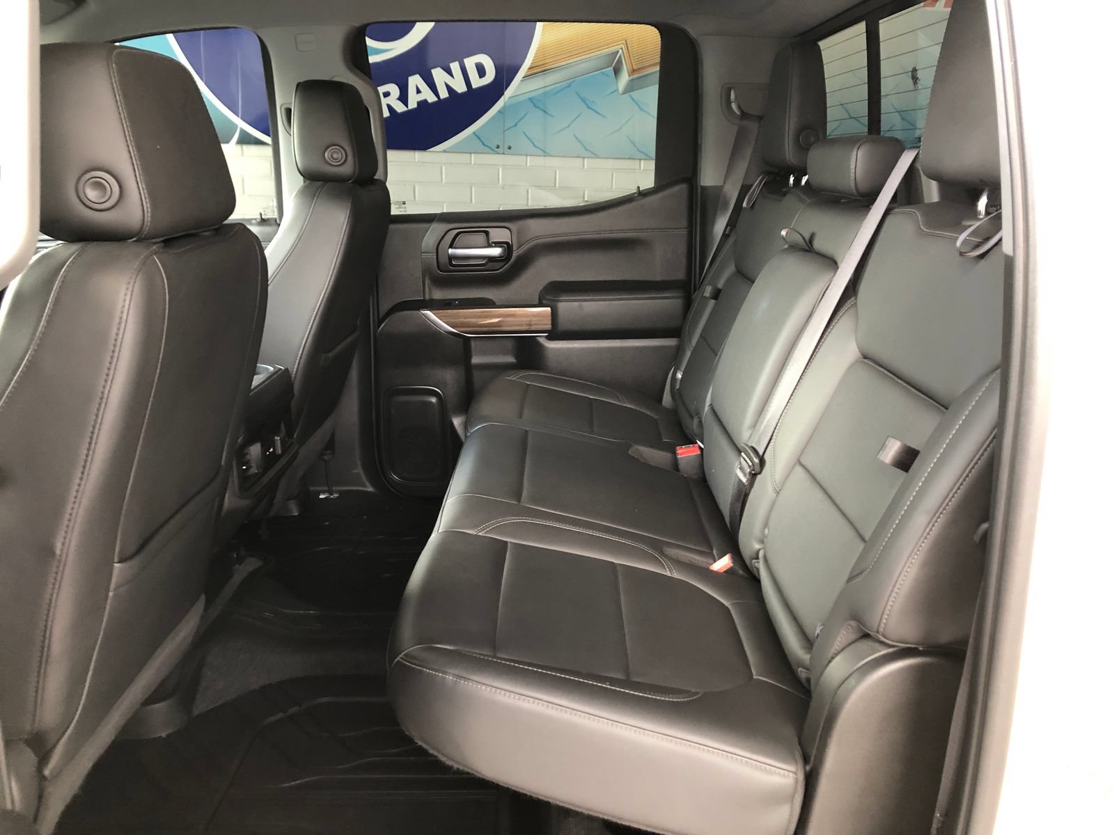 Used 2020 Chevrolet Silverado 1500 RST w/ Rally Edition AWD/4WD image 8