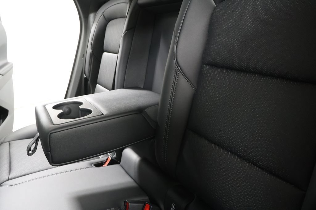 New 2027 Chevrolet Equinox LT w/ Convenience Package II FWD image 26