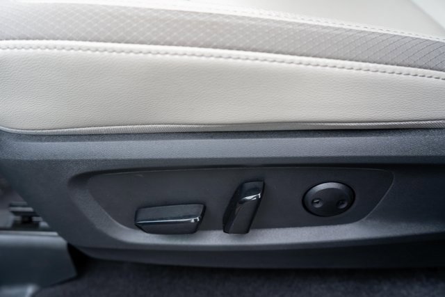 Certified 2025 Nissan Pathfinder SL image 24