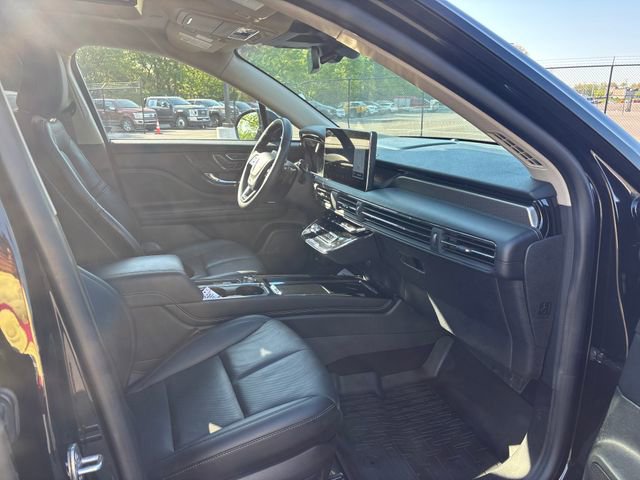 Used 2025 Lincoln Corsair Grand Touring w/ Equipment Group 301A image 9