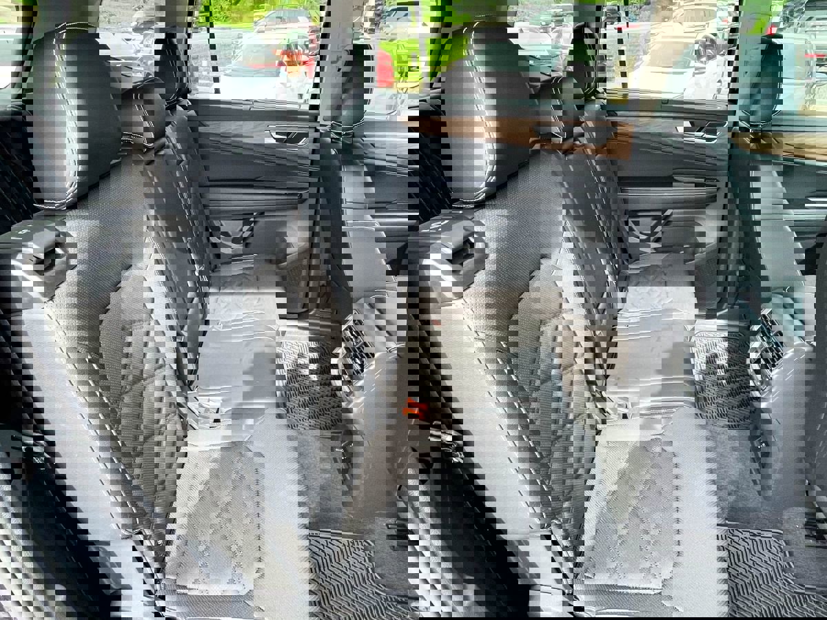 Used 2024 Volkswagen Atlas SE image 13