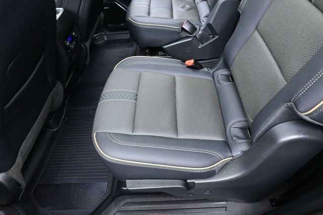 Used 2025 Chevrolet Traverse High Country w/ LPO, Floor Liner Package FWD image 23