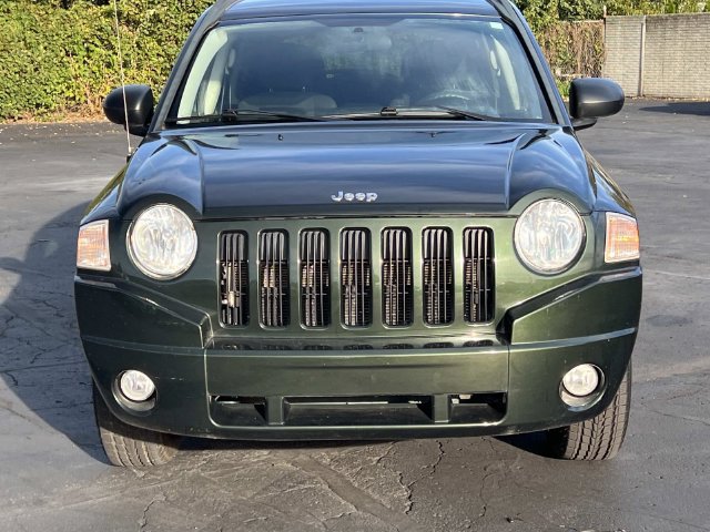 Used 2010 Jeep Compass Sport FWD image 8