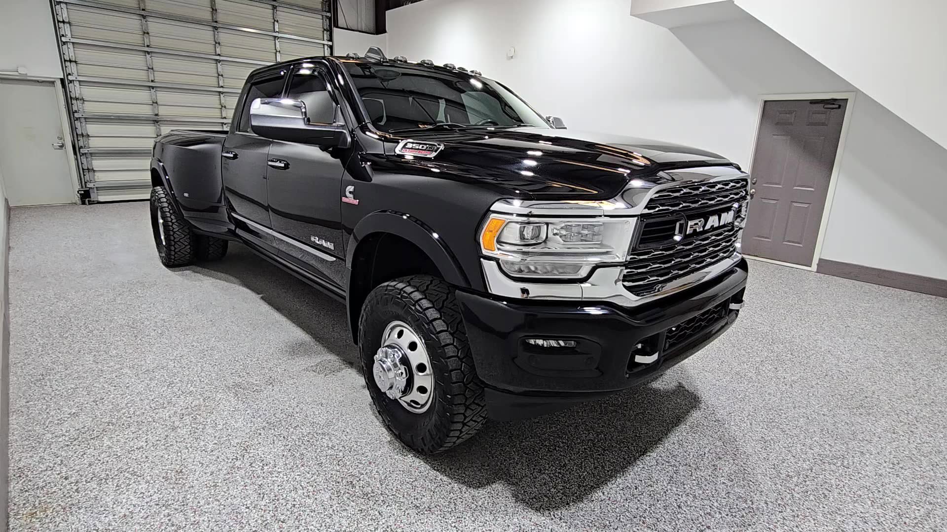 Used 2021 RAM 3500 Limited AWD/4WD image 3