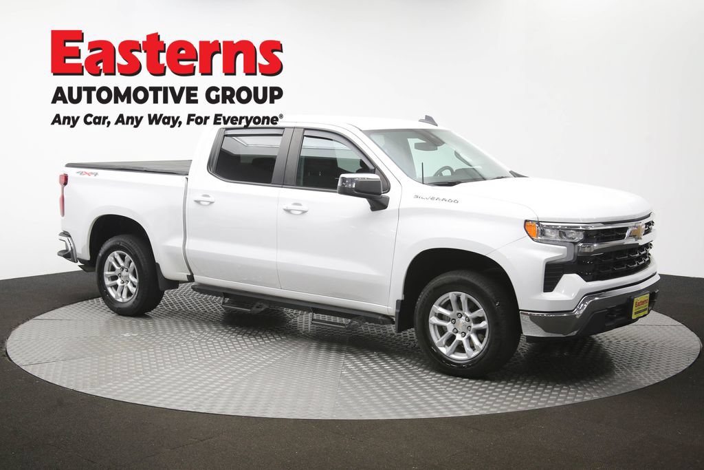 Used 2023 Chevrolet Silverado 1500 LT AWD/4WD image 49