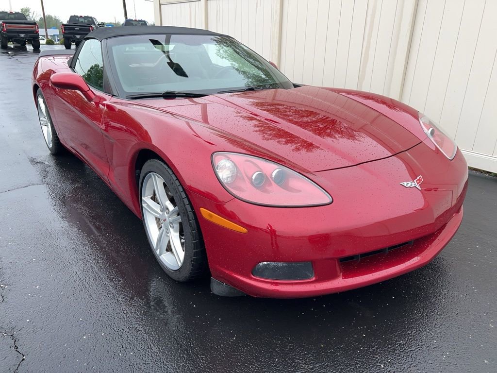 Used 2008 Chevrolet Corvette Convertible w/ Preferred Equipment Group RWD image 2