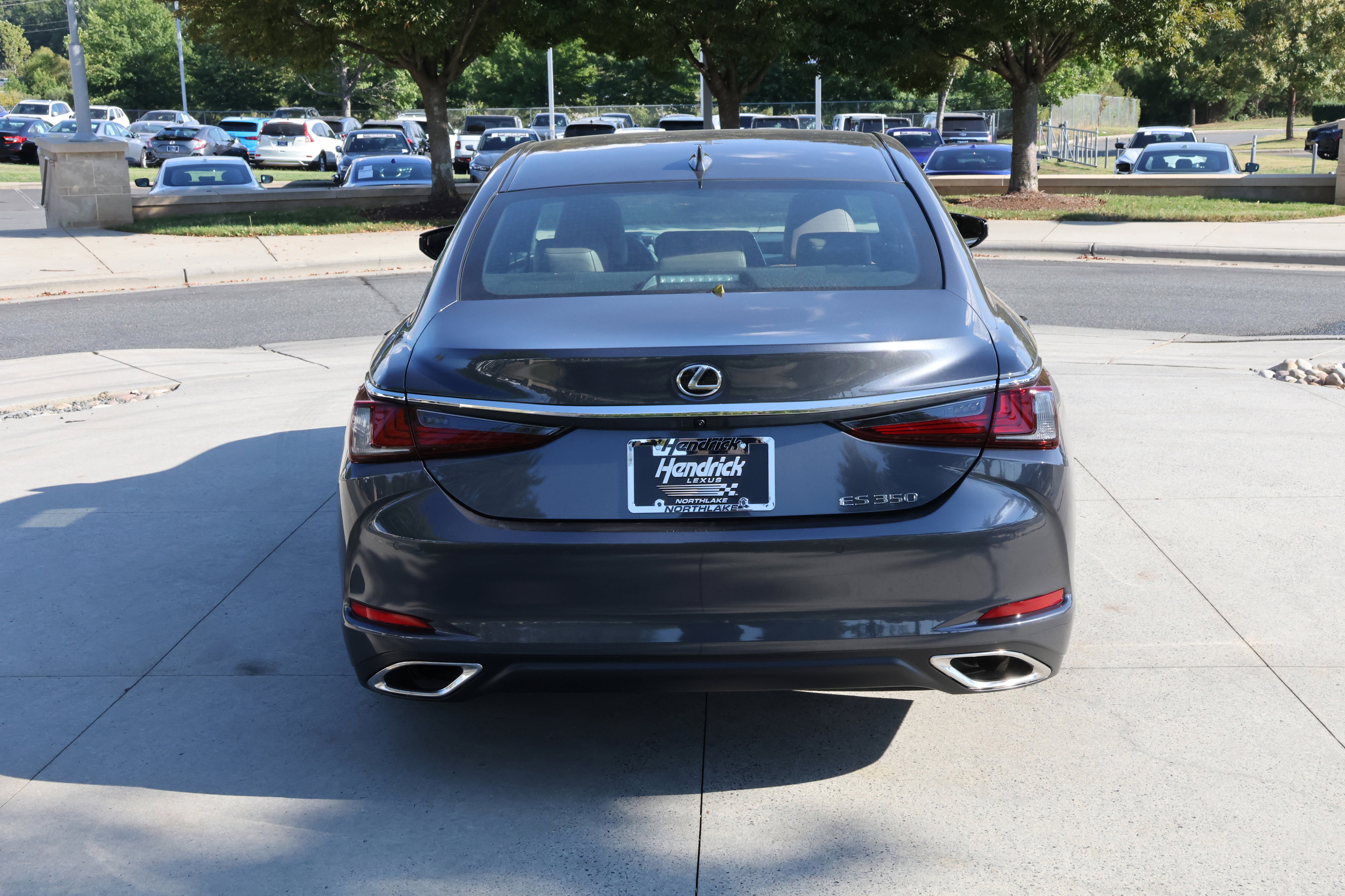 Used 2025 Lexus ES 350 w/ Premium Package image 8
