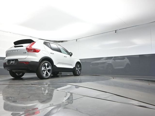 New 2026 Volvo XC40 B5 Plus w/ Protection Package Premier image 38