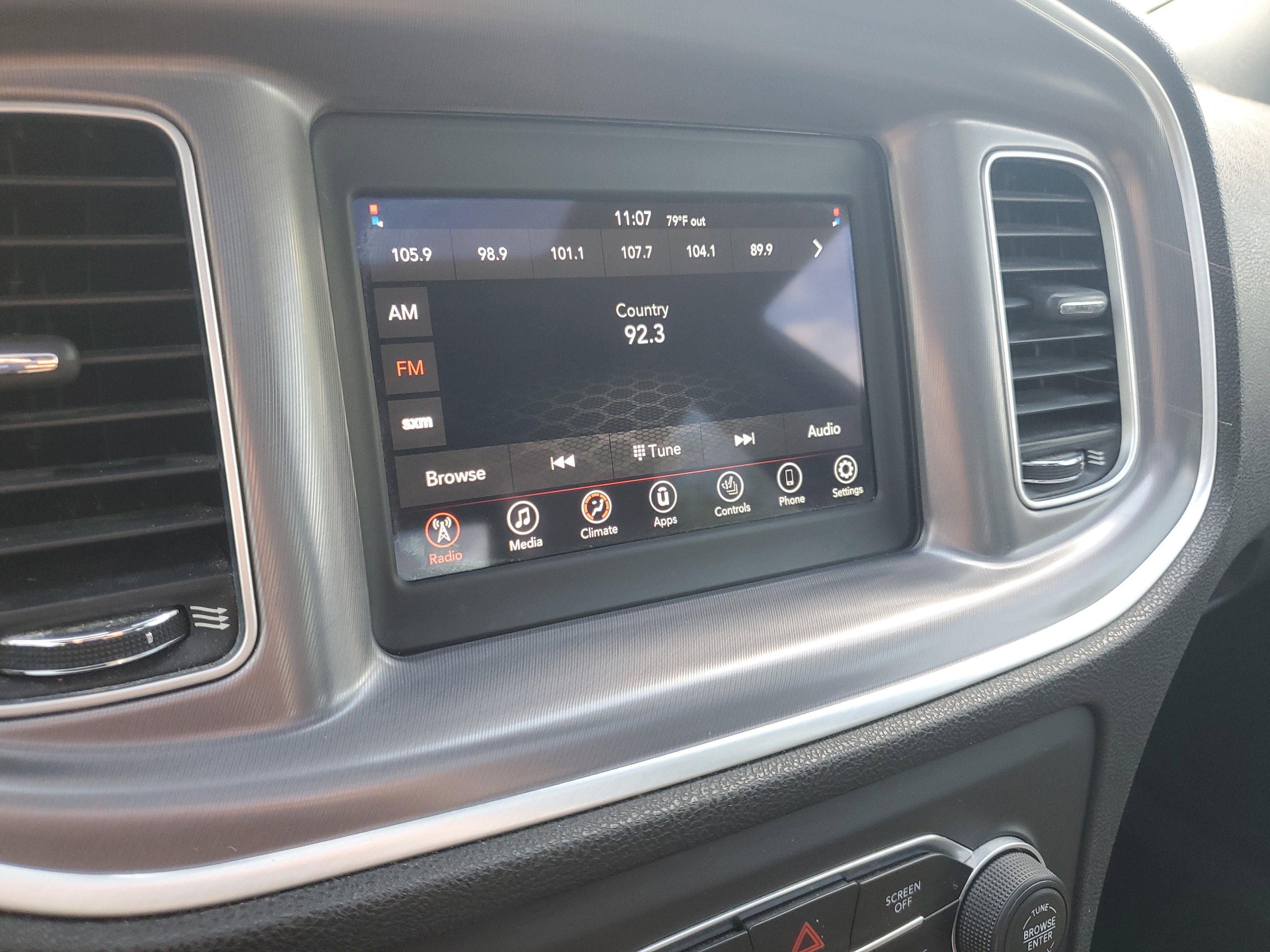 Used 2021 Dodge Charger SXT w/ Leather Interior Group image 19