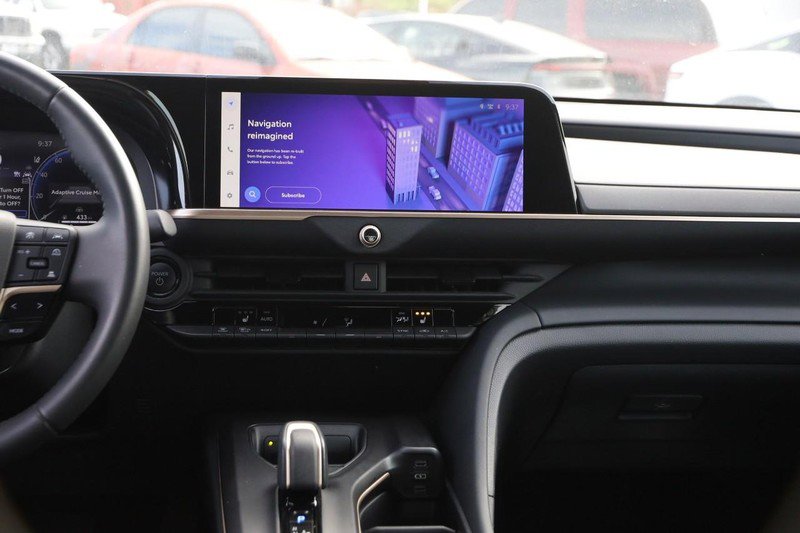 Used 2023 Toyota Crown image 23