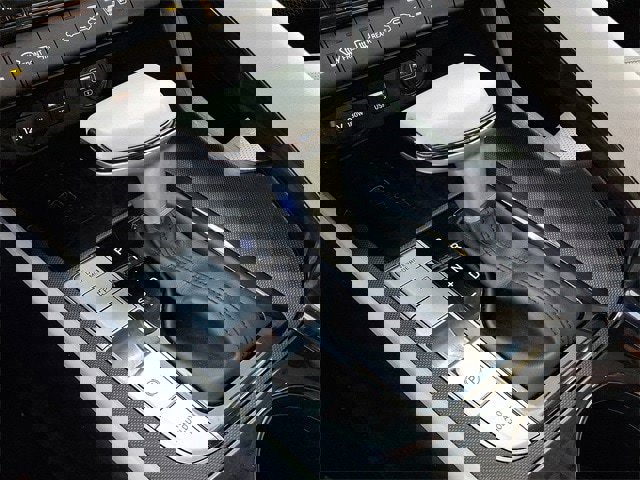 Certified 2022 Hyundai Elantra Limited w/ Cargo Package image 15