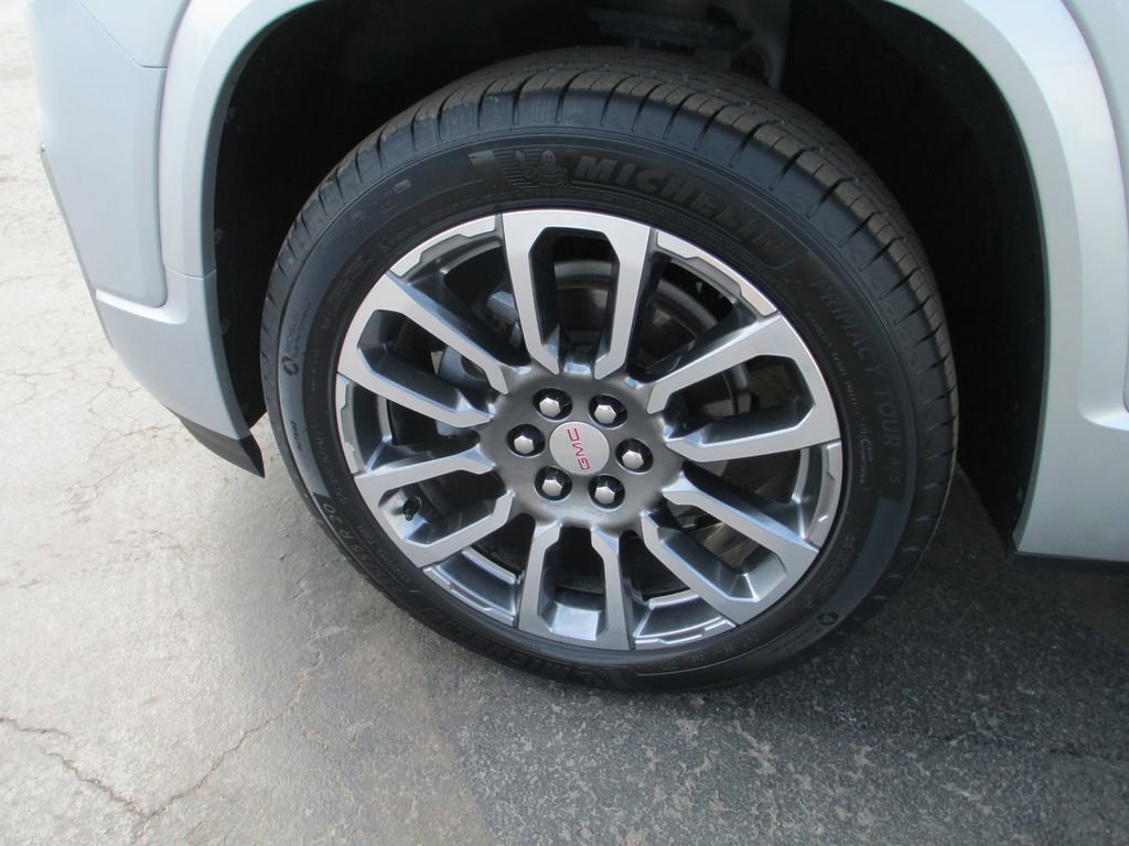 Used 2020 GMC Acadia Denali image 15