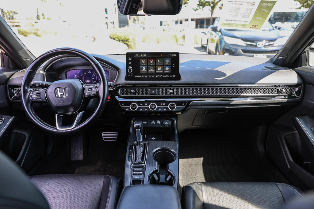 Used 2022 Honda Civic Sport Touring image 2