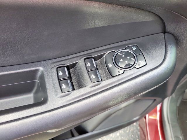 Used 2024 Ford Edge SEL image 22